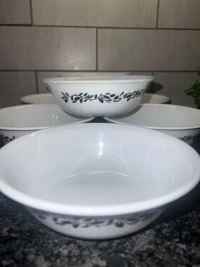 Set of 7 Corelle TROPICAL BREEZE Soup bowls. Exc like new cond  6”